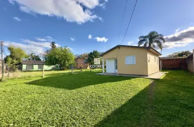 Casa para locação 2 dormitórios, pátio, 1 vaga de garagem, situado no bairro cam