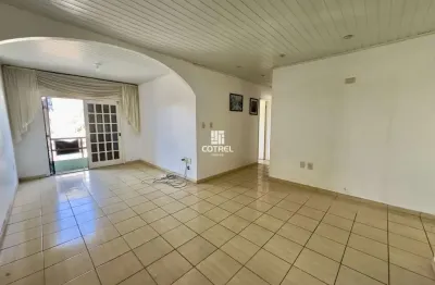 Casa para locação 03 dormitórios, 02 vagas de garagem localizada em camobi na ci