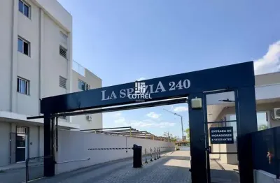 Apartamento á venda 02 dormitórios, 01 banheiro e 01 vaga de garagem localizado