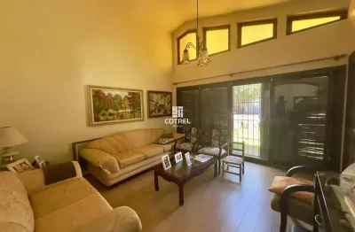 Casa á venda 03 dormitórios, 02 banheiros sendo 01 suíte, 01 vaga de garagem loc