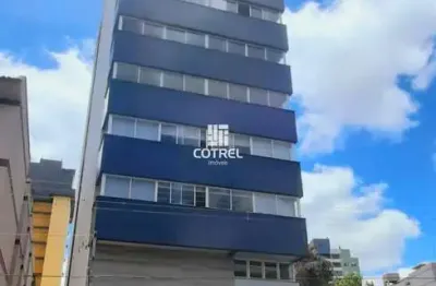 Apartamento á venda com 03 dormitórios, 05 banheiros sendo 3 suítes e 03 vagas d