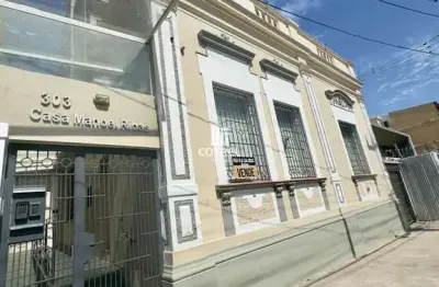 Apartamento para Locação 2 dormitórios sendo 1 suíte no bairro Centro em Santa M