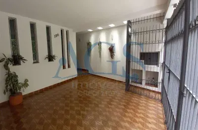 Casa com 3 quartos para alugar na Rua Aguapeí, 180, Tatuapé, São Paulo