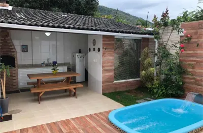 Casa com 3 quartos à venda na Deputado José Luiz Erthal, Piratininga, Niterói