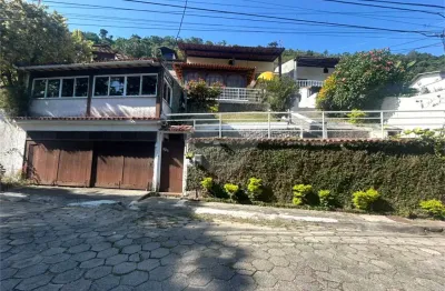 Casa com 3 quartos à venda na Rua Leila Diniz, São Francisco, Niterói