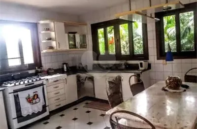 Casa em condomínio fechado com 4 quartos à venda na Cruz Nunes, Piratininga, Niterói