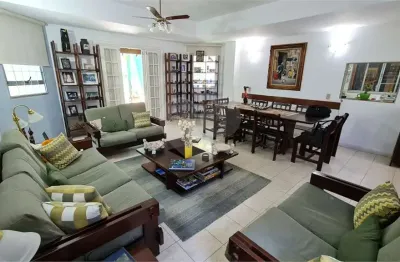 Casa com 4 quartos à venda em largo da batalha - rj