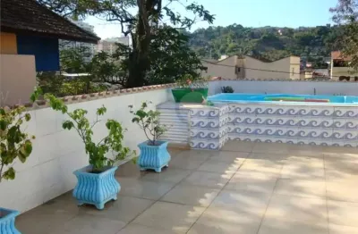 Casa com 3 quartos à venda na Rua Doutor Waldir Cabral, Santa Rosa, Niterói