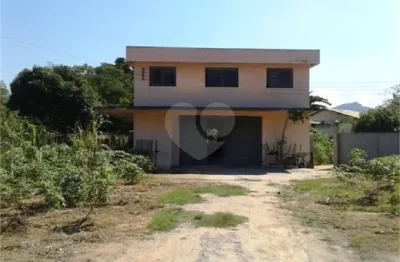 Barracão / Galpão / Depósito à venda na Honduras, Serra Grande, Niterói