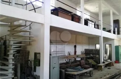 Barracão / Galpão / Depósito à venda na Honduras, Serra Grande, Niterói