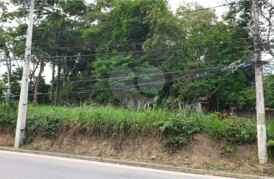 Terreno à venda na Avenida Irene Lopes Sodré, Engenho do Mato, Niterói