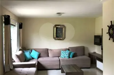 Casa em condomínio fechado com 4 quartos à venda na Estrada Washington Luís, Sapê, Niterói