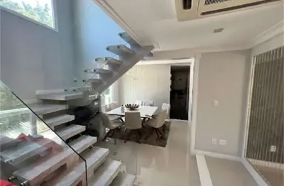 Casa em condomínio fechado com 5 quartos à venda na Rua Amadeu Gomes, Sapê, Niterói