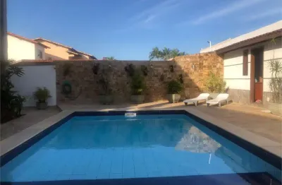 Casa com 4 quartos à venda em Camboinhas, Niterói 