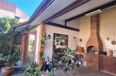 Casa com 5 quartos à venda na Rua Doutora Namir Peralta, Piratininga, Niterói