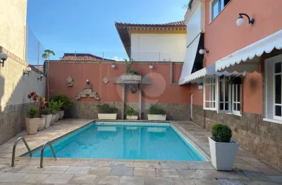 Casa com 5 quartos à venda na Rua Roberto Augusto Morgado, São Francisco, Niterói
