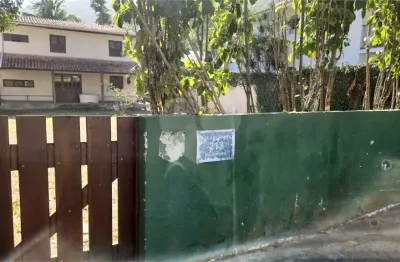 Casa com 1 quarto à venda na Rua das Rosas, Itacoatiara, Niterói