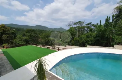 Casa com 5 quartos à venda na Dez, Itaipu, Niterói