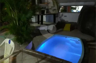 Casa com 4 quartos à venda na Rua Pedro Tavares Dias Pessoa, Piratininga, Niterói