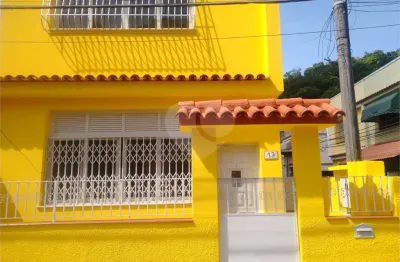 Casa com 2 quartos à venda na Rua Doutor Mário Viana, Santa Rosa, Niterói