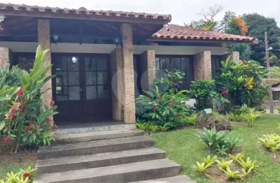 Casa em condomínio fechado com 4 quartos à venda na Rua Juriti, Itaipu, Niterói