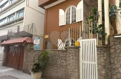 Casa com 4 quartos à venda na Coelho Gomes, Icaraí, Niterói