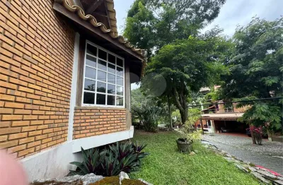 Condomínio com 3 quartos à venda em piratininga - rj