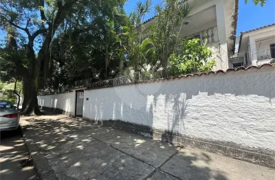 Casa com 8 quartos à venda na Rua Tupiniquins, São Francisco, Niterói