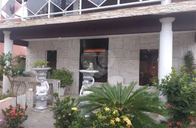 Casa com 4 quartos à venda na Rua Quatro, Itaipu, Niterói