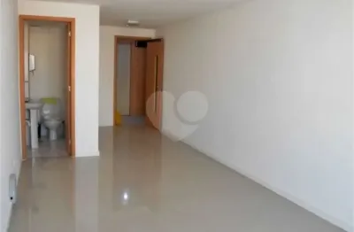 Sala comercial à venda na Rua Noronha Torrezão, Santa Rosa, Niterói