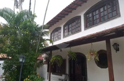 Casa com 3 quartos à venda na Rua Doutor Francisco Cazes, Piratininga, Niterói