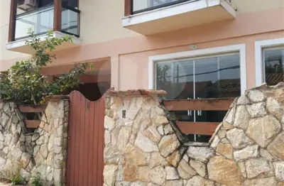 Casa com 4 quartos à venda na Rua Osman Corrêa da Silva, 729, Itaipu, Niterói