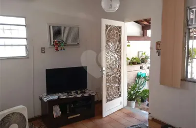 Casa com 2 quartos à venda na Carlesia Zarro Armond, Parada 40, São Gonçalo