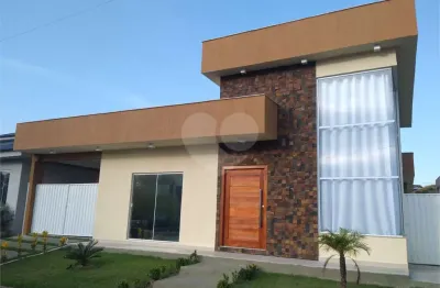 Casa em condomínio fechado com 4 quartos à venda na Rodovia Ernani do Amaral Peixoto, Itapeba, Maricá