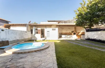 Casa com 3 quartos à venda na Rua Doutora Namir Peralta, Piratininga, Niterói