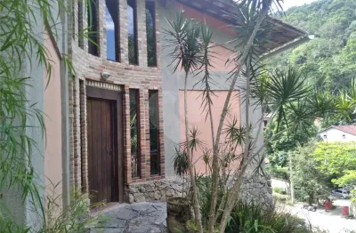 Casa com 4 quartos à venda em Itaipu, Niterói 