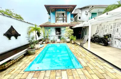 Casa com 3 quartos à venda na Avenida Professora Romanda Gonçalves, Itaipu, Niterói