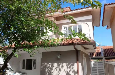 Casa com 3 quartos à venda na Regina Célia Sant'anna Dias, Itaipu, Niterói