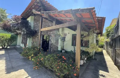 Casa com 3 quartos à venda em Piratininga, Niterói 