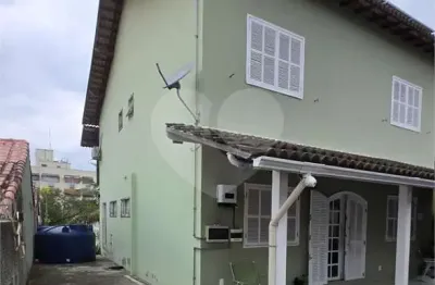 Casa com 5 quartos à venda na Pereira Ribeiro, Zé Garoto, São Gonçalo