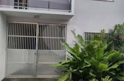 Casa de vila com 3 quartos à venda em maria paula - rj