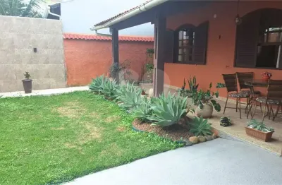 Casa com 3 quartos à venda na Professor Roched Seba, Maravista, Niterói