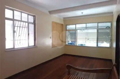 Sobrado com 3 quartos à venda ou para locação em santa rosa - rj