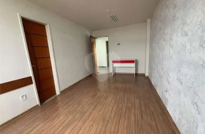 Sala comercial à venda na Rua Doutor Alfredo Backer, Mutondo, São Gonçalo