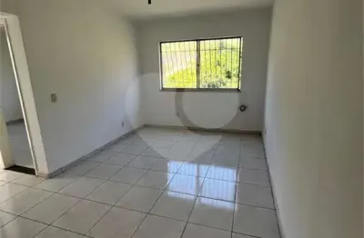Apartamento com 2 quartos à venda na Beatriz Sá Couto, Centro, São Gonçalo