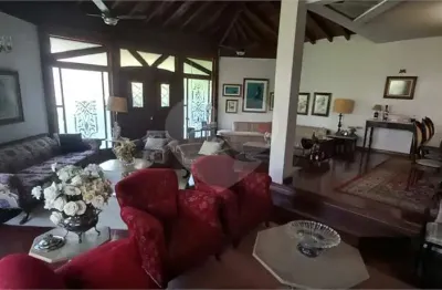 Casa com 4 quartos à venda na Rua Amadeu Gomes, Sapê, Niterói