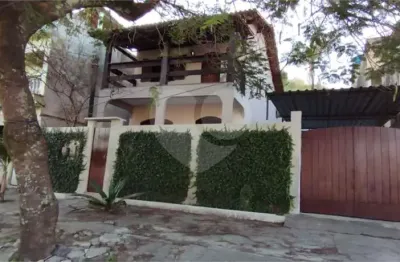 Casa com 3 quartos à venda na Avenida Governador Macedo Soares, 838, Porto da Pedra, São Gonçalo