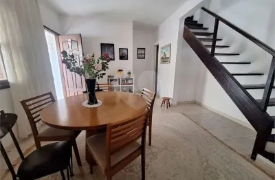 Casa em condomínio fechado com 2 quartos à venda na Rua Frederico Malesherbes Figueredo, Maria Paula, São Gonçalo