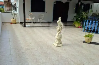 Casa com 6 quartos à venda na Rua Pietro Farsoun, Piratininga, Niterói