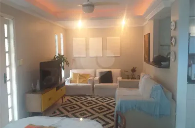 Casa com 2 quartos à venda na Estrada Washington Luís, Sapê, Niterói